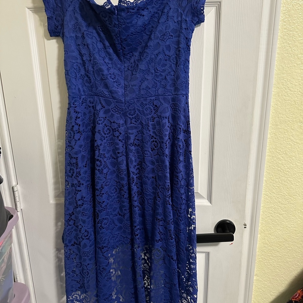 Elegant Off-Shoulder Blue High-Low Lace Dress NO LABEL PTP:19 inches - Picture 5 of 6